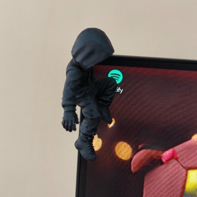 Climb Hoodie Alien Mini Statue - огляд і ціна Retro Gaming Desk